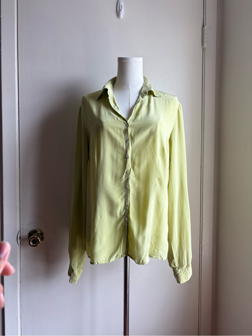 worthington lime green silk button front long sleeve